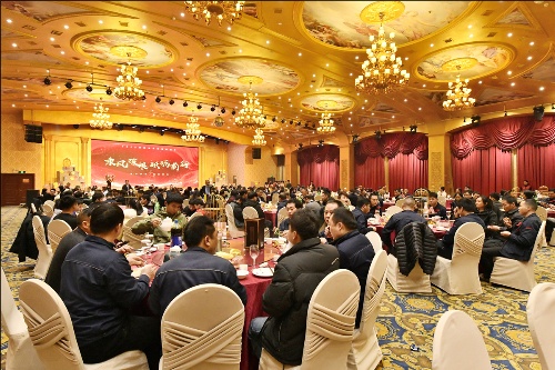 乘风破浪 砥砺前行|耀世娱乐集团2025年春茗暨颁奖盛典精彩回顾!